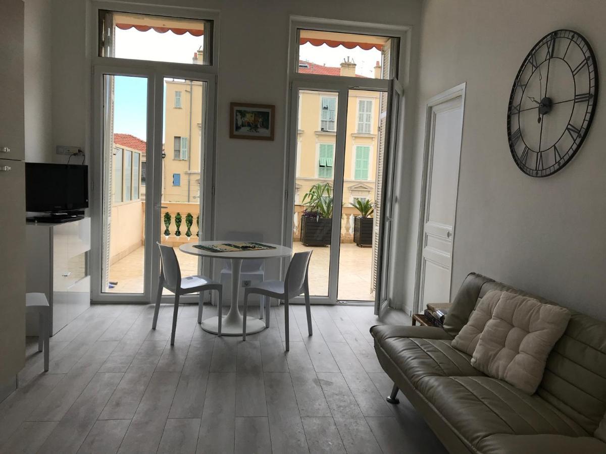 Appartement Terrasse Dans Palace Centre Ville Menton Eksteriør bilde