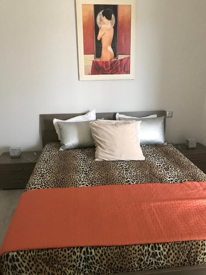 Appartement Terrasse Dans Palace Centre Ville Menton Eksteriør bilde